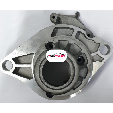 Фото 1 - Крышка стартера передняя SBN3968